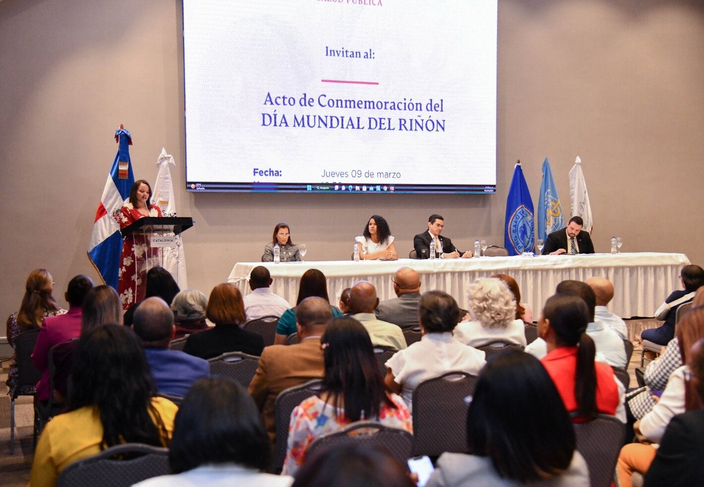Autoridades de salud durante  Día Mundial del Riñón. 