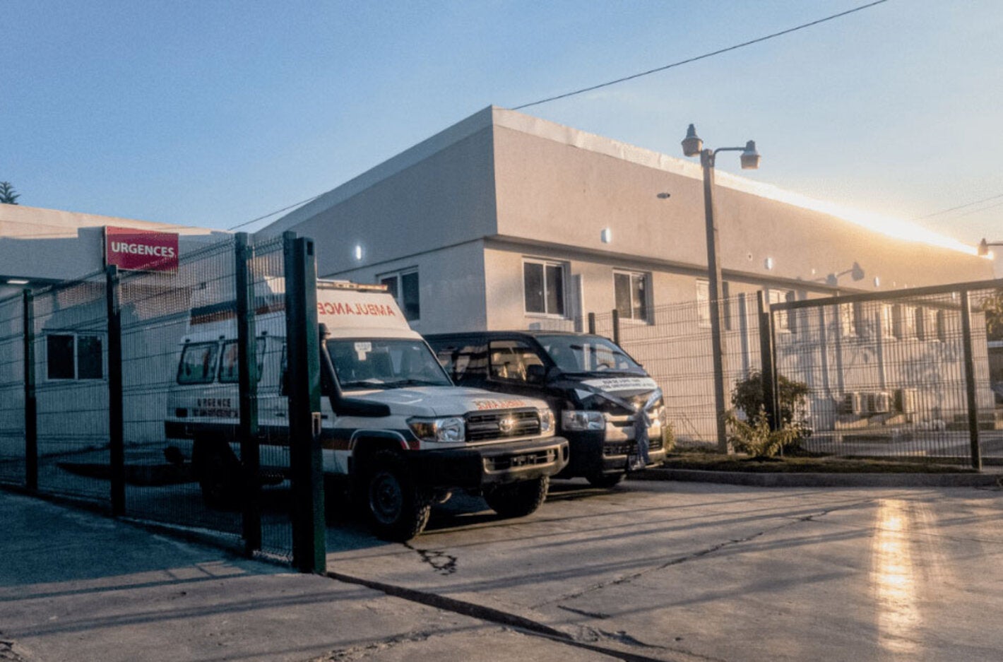 Initiative SMART Hospital: inauguration d’une nouvelle salle d’urgence ambulatoire à l’Hôpital Universitaire de la Paix