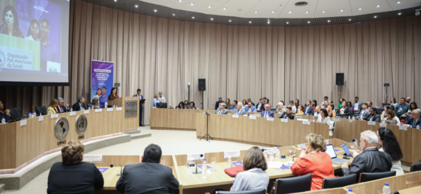 Mesa de abertura do seminário internacional Compromissos de alto nível para eliminação da tuberculose como problema de saúde pública 