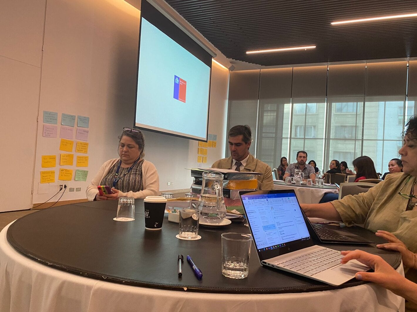 participación vinculante de la comunidad en la formación de políticas sanitarias se destacó como pilar fundamental para reforma del sector