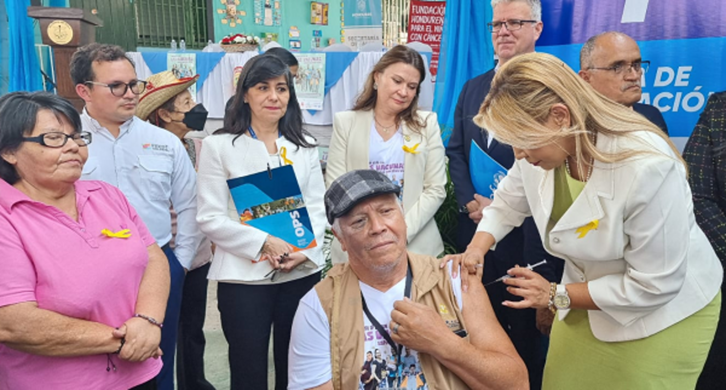 SVA-Jornada Nacional de Vacunación y Desparasitación en Honduras