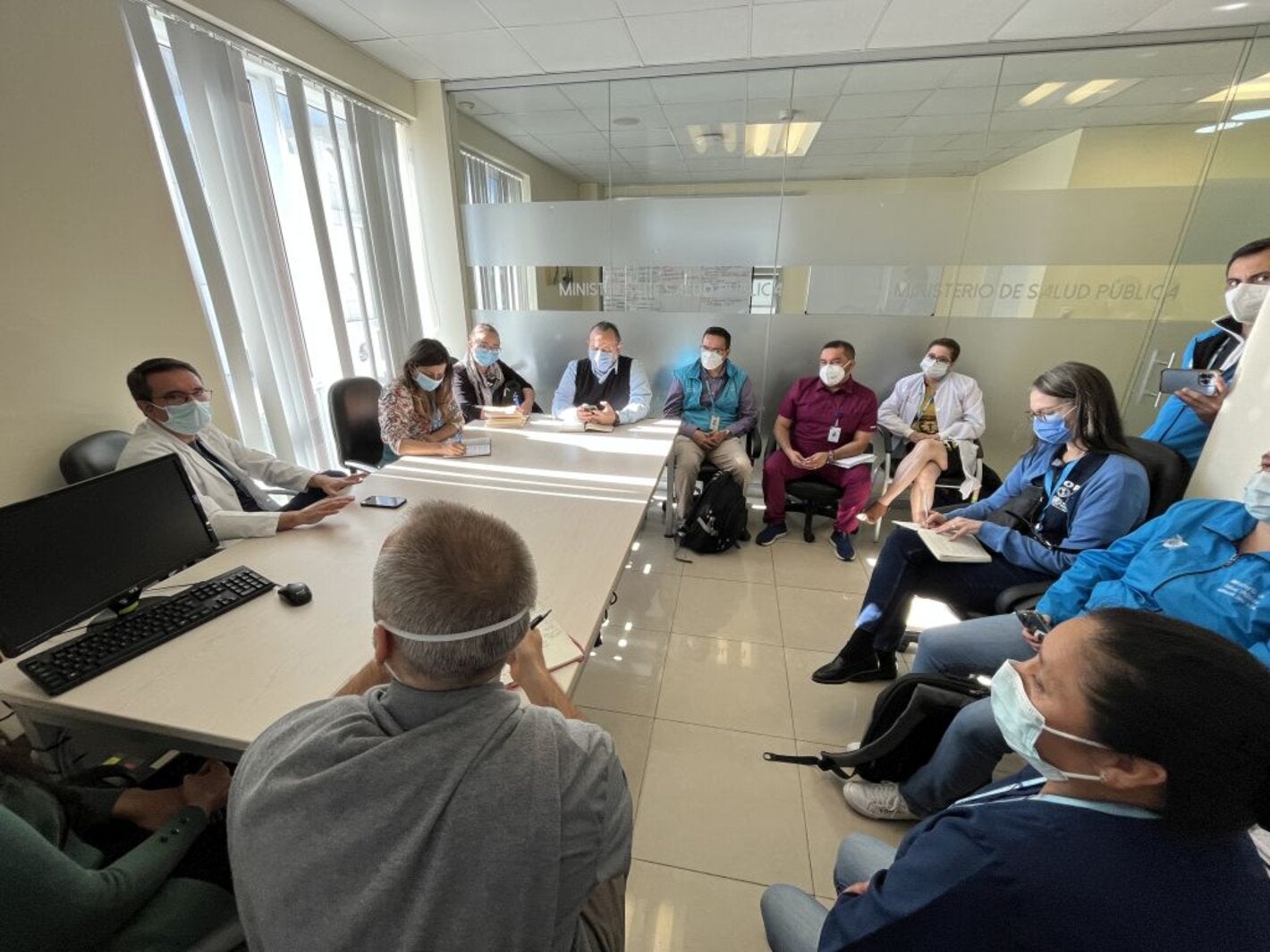 Ecuador trabaja con OPS/OMS en prevención de VIH y eliminación del sida en el país