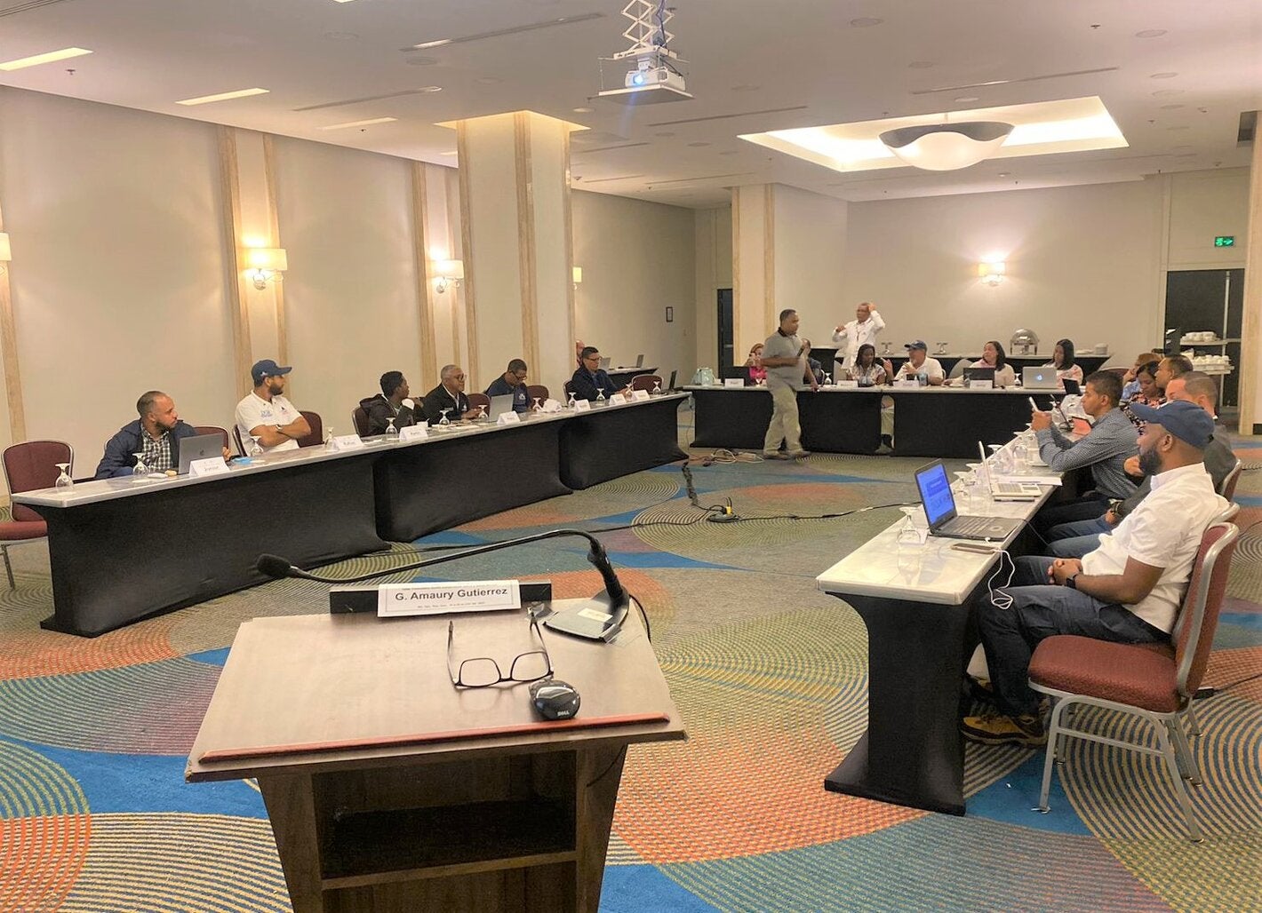 Realizan Taller de Evaluación de Daños y Necesidades en el Sector Salud para fortalecer respuesta a temporada de huracanes