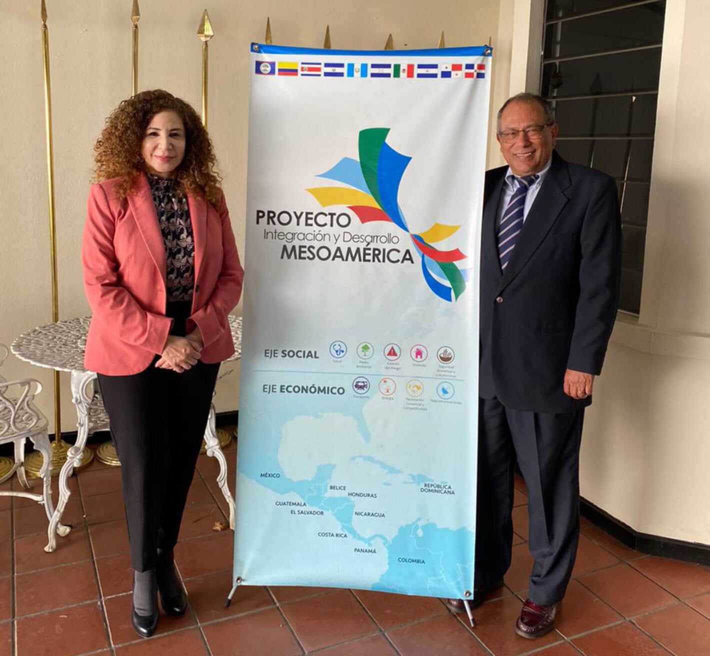 Presentación de Director CAM