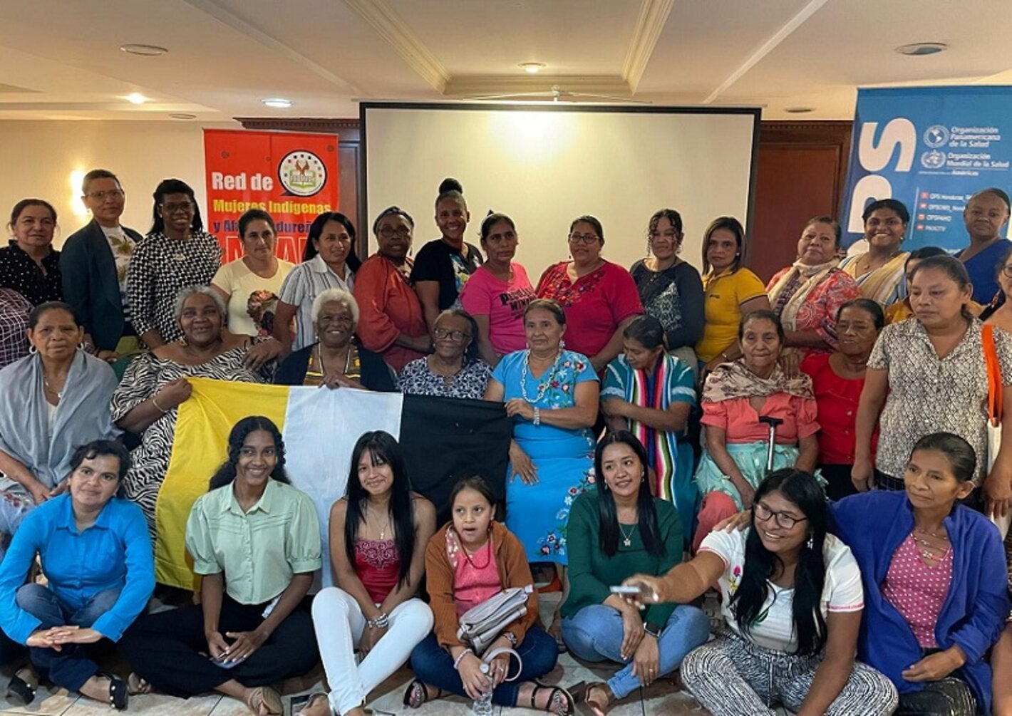 Grupo mujeres indígenas y afrohondureñas