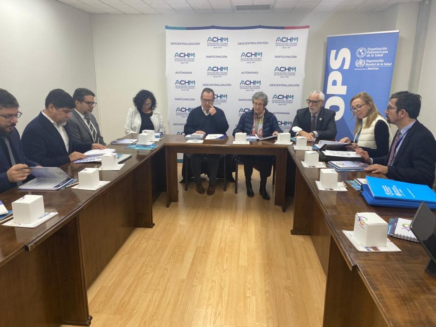 En el encuentro se abordó la universalización de la salud, la promoción de la salud, Universalización de la Atención Primaria (APS) y el abordaje de las determinantes sociales para abordar condiciones saludables con equidad en los territorios