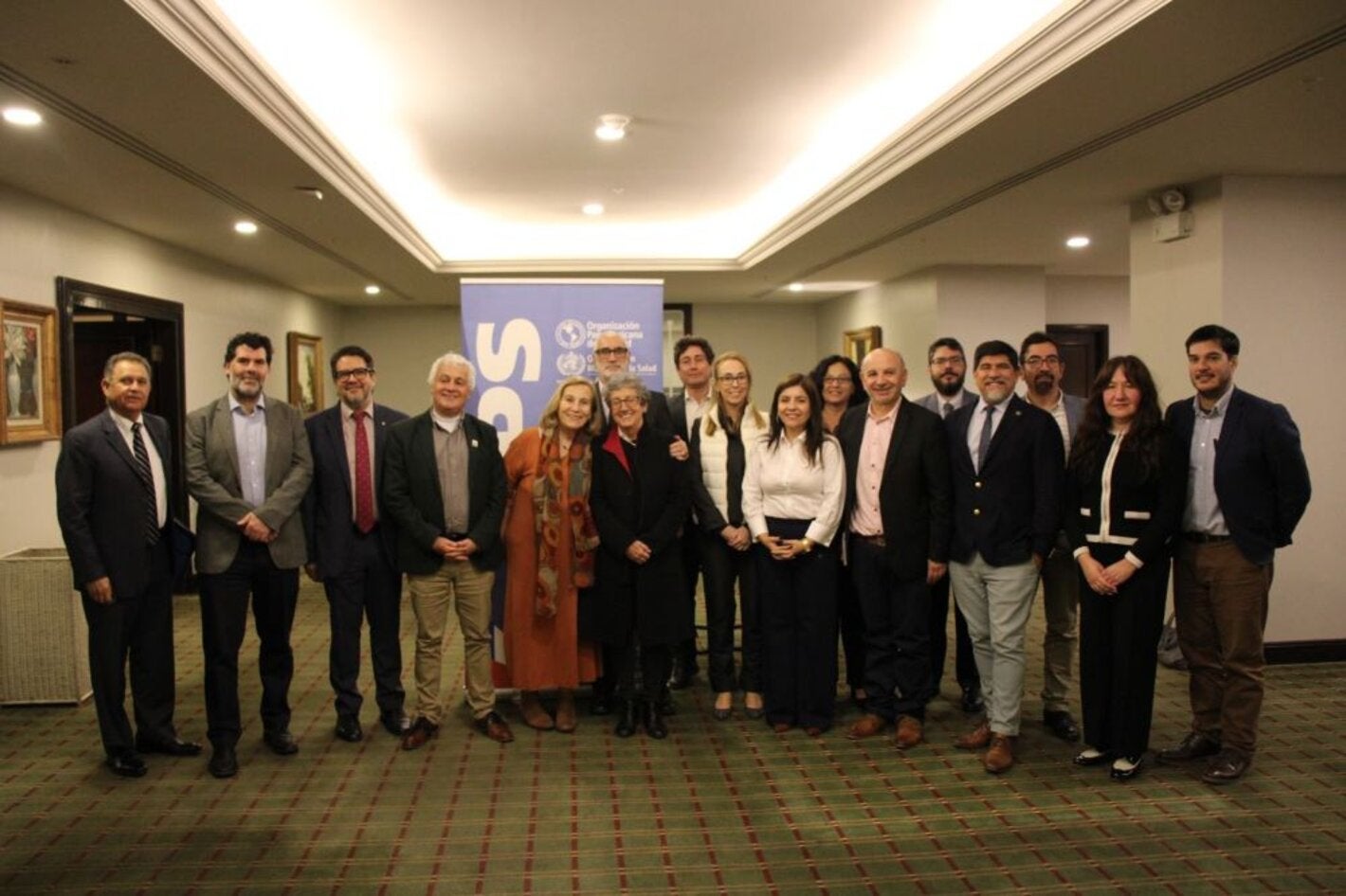 Dr. Fernando Leanes comentó que “el resultado será una estrategia válida para OPS/OMS. Tenemos una línea específica de cooperación con los parlamentarios en materia de legislación en salud y en Chile es intenso”, por lo que interesa la visión sobre la APS y la reforma de salud en los que siempre se ha colaborado