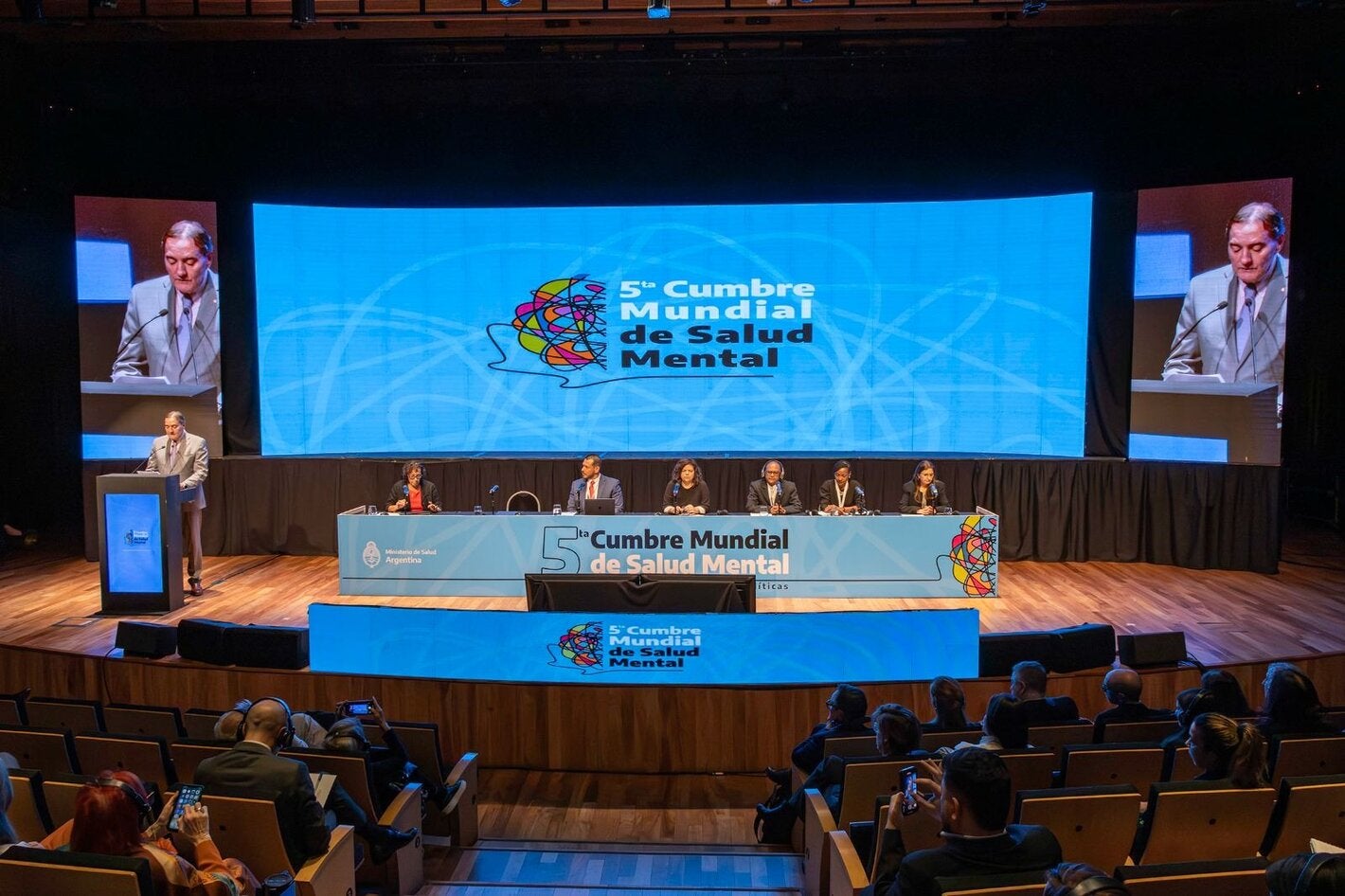 Director de OPS culminó visita en Argentina con eje en producción de vacunas y abordaje comunitario de la salud mental