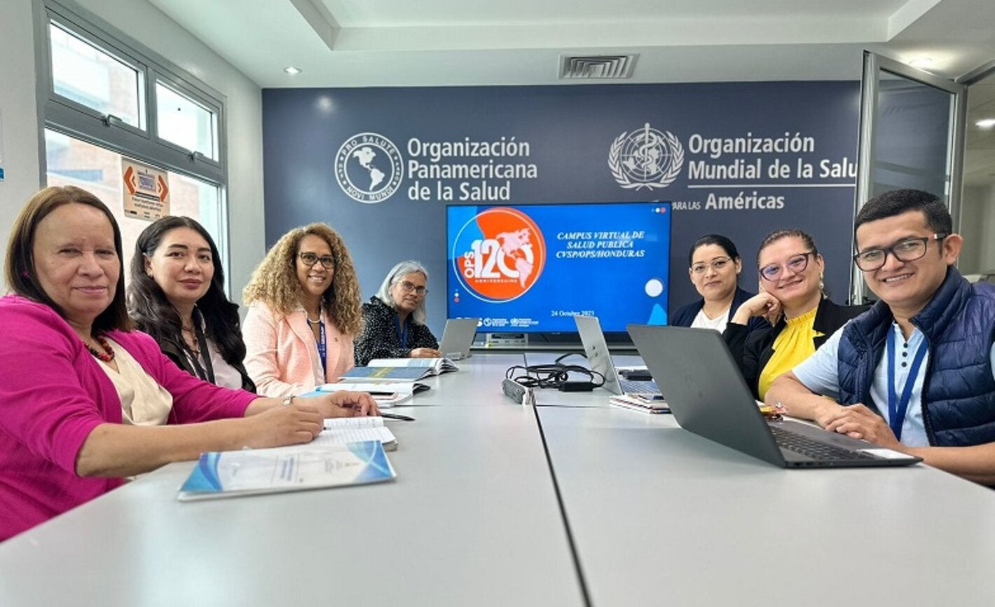 Equipo constructor de los cursos virtuales para el PNA