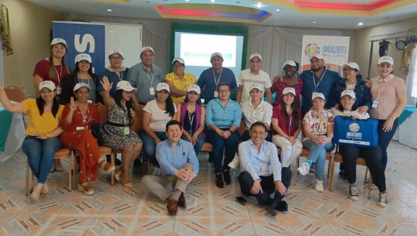 Facilitadores Familias Fuertes en Santa Bárbara