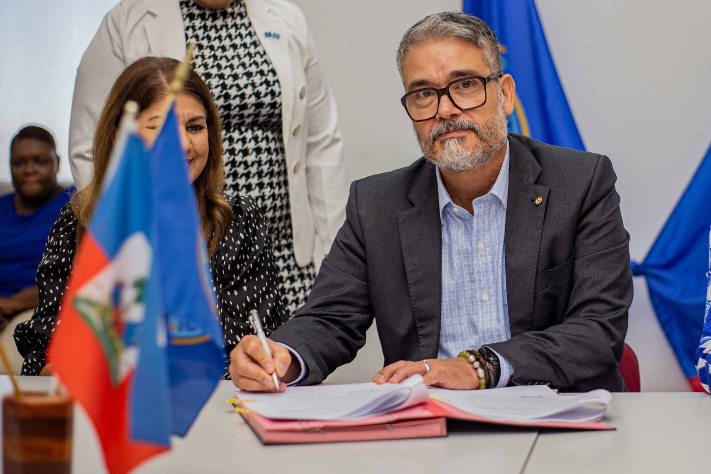 Dr Osacr Barreneche, Representant OPS/OMS Haiti