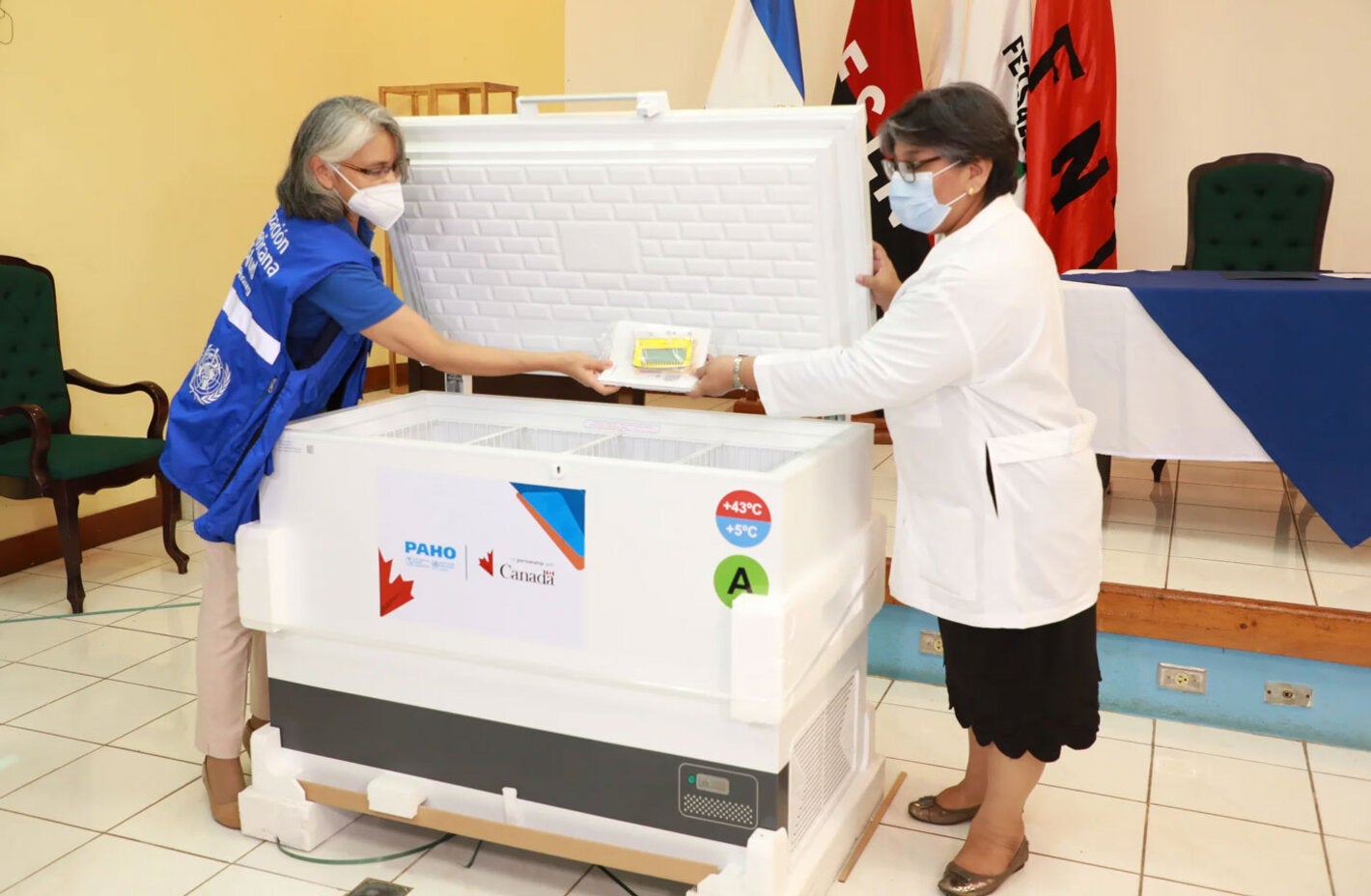 Donación de equipos para cadena de fr