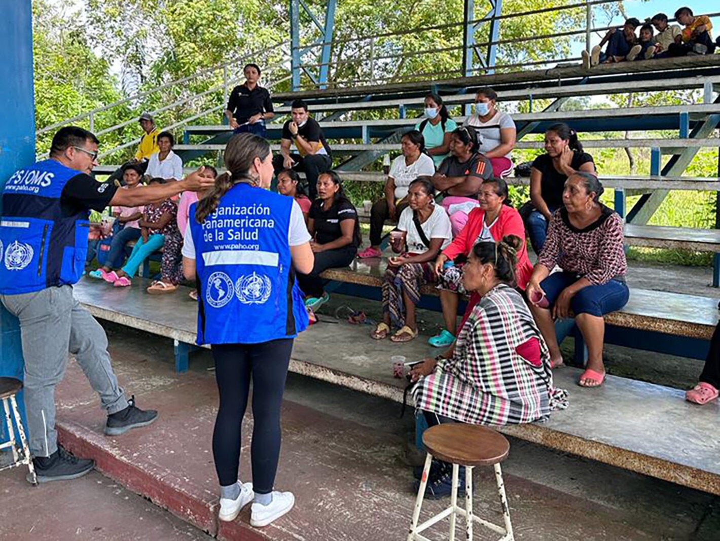 Encuentro entre la OPS y parteras tradicionales en el municipio Autana, estado Amazonas