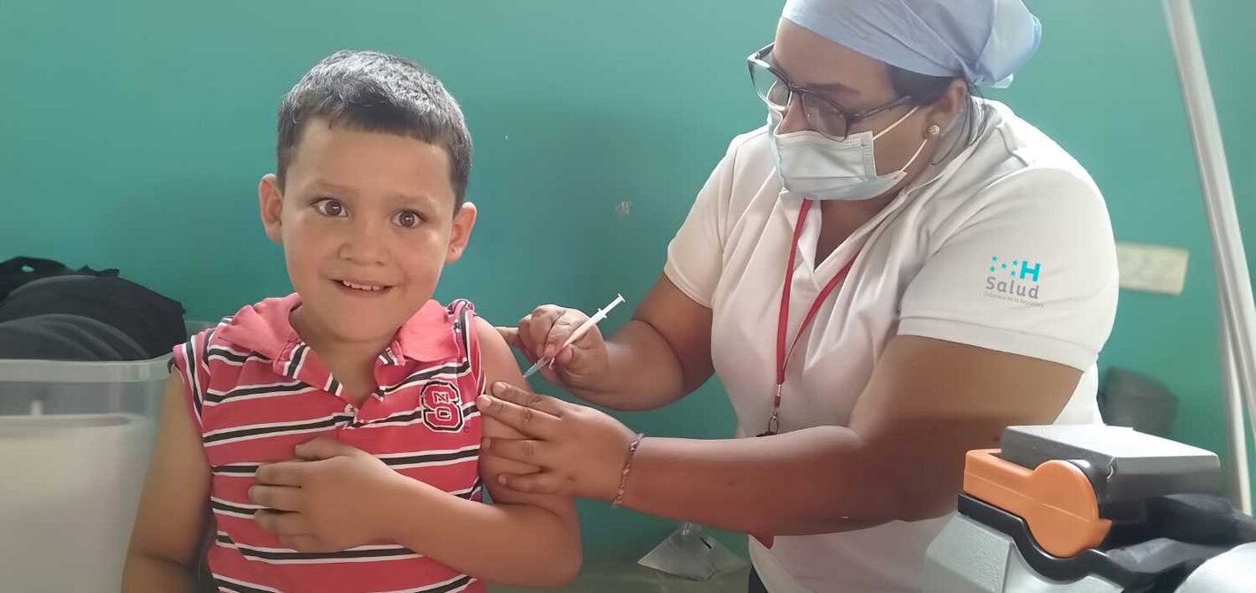 Vacunación sarampión hnd