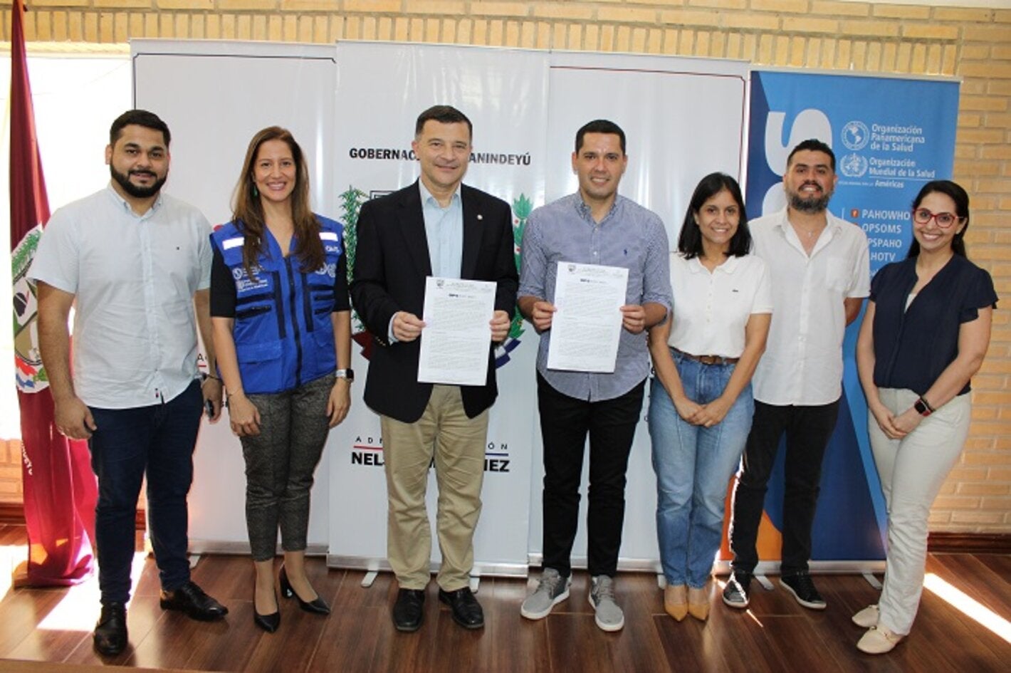 Autoridades firma de convenio Canindeyú