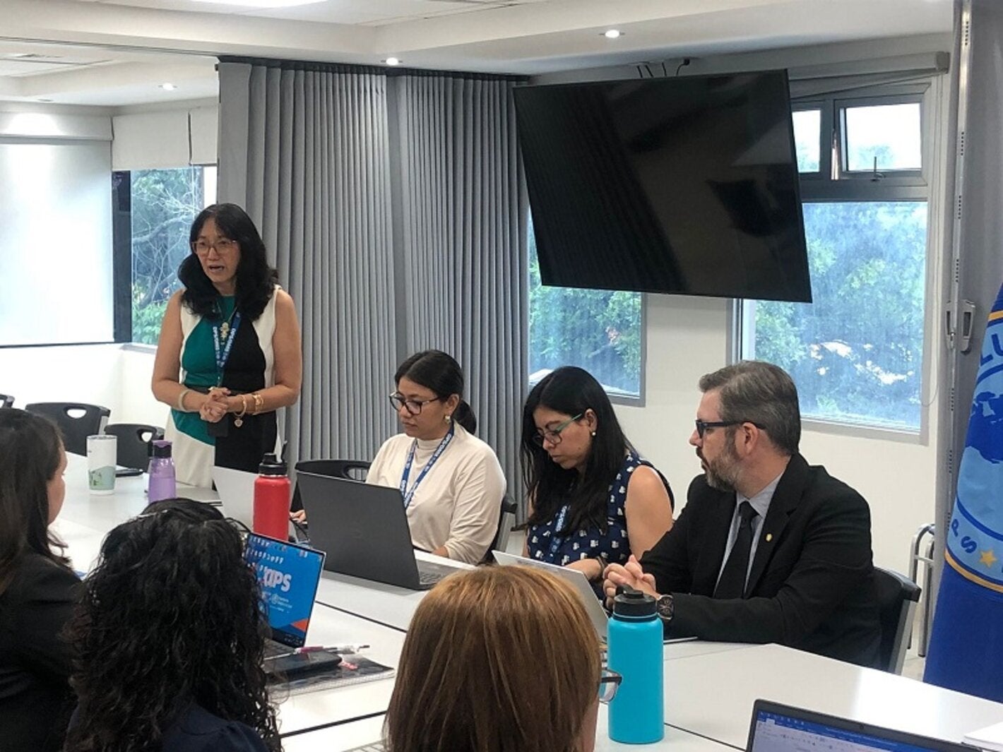 Caroline Chang da la bienvenida a los equipos de trabajo de Seguridad y de la OPS