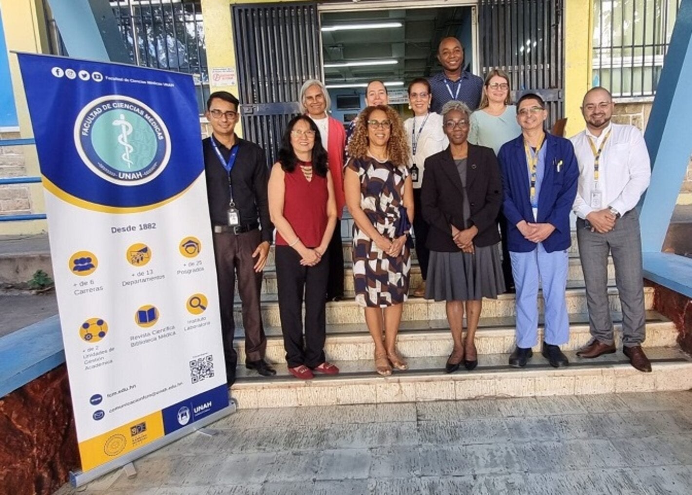 Equipos técnicos de la Facultad de Ciencias Médicas y la OPS/OMS Honduras