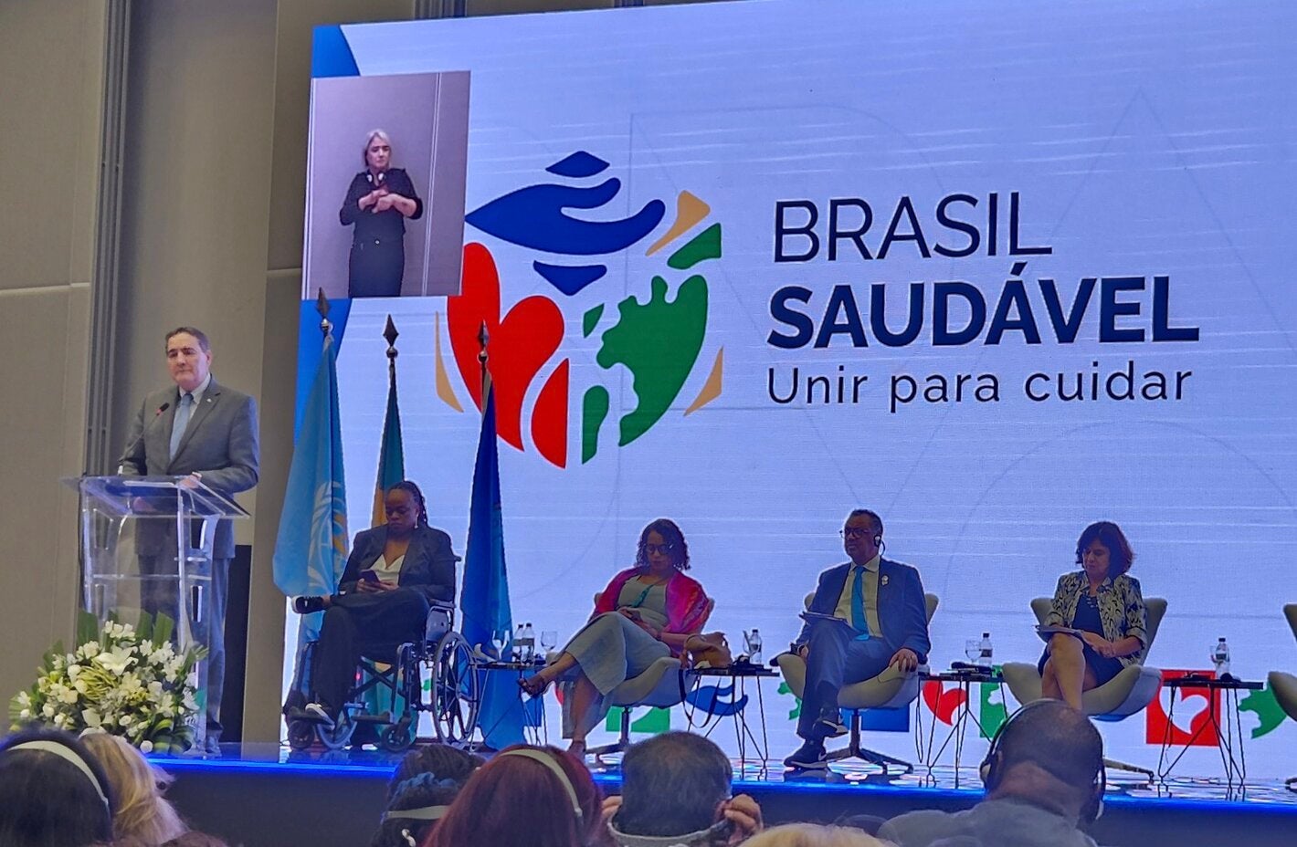 Dr. Jarbas Barbosa, en la presentación