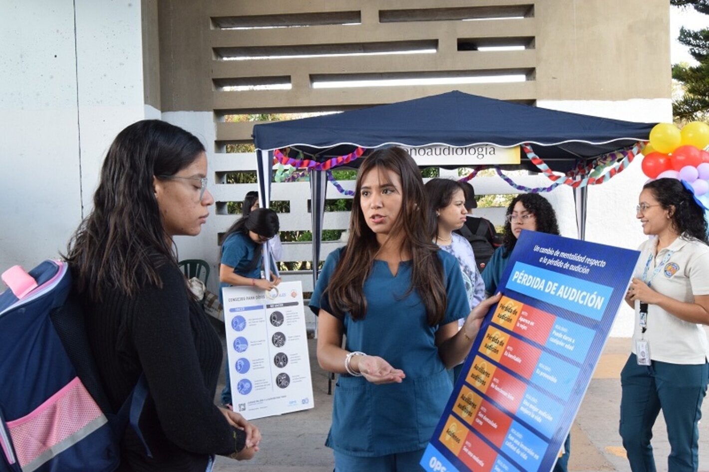 estudiantes de fonoaudiología hablan sobre los mitos de la audición