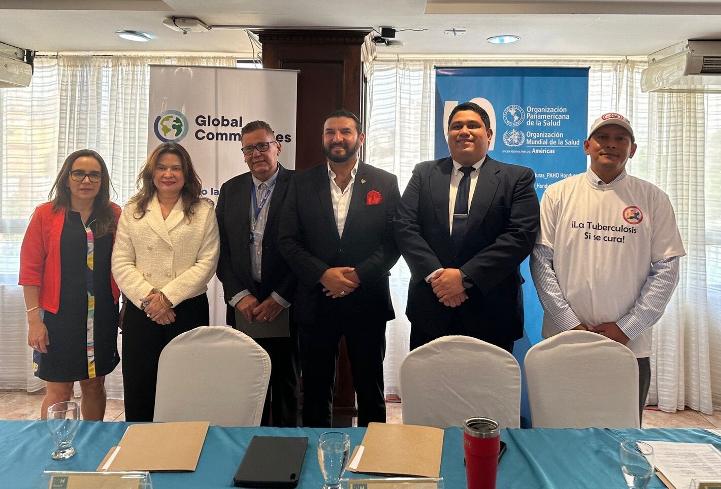 Autoridades en la celebración del Día Mundial de la Tuberculosis en Honduras