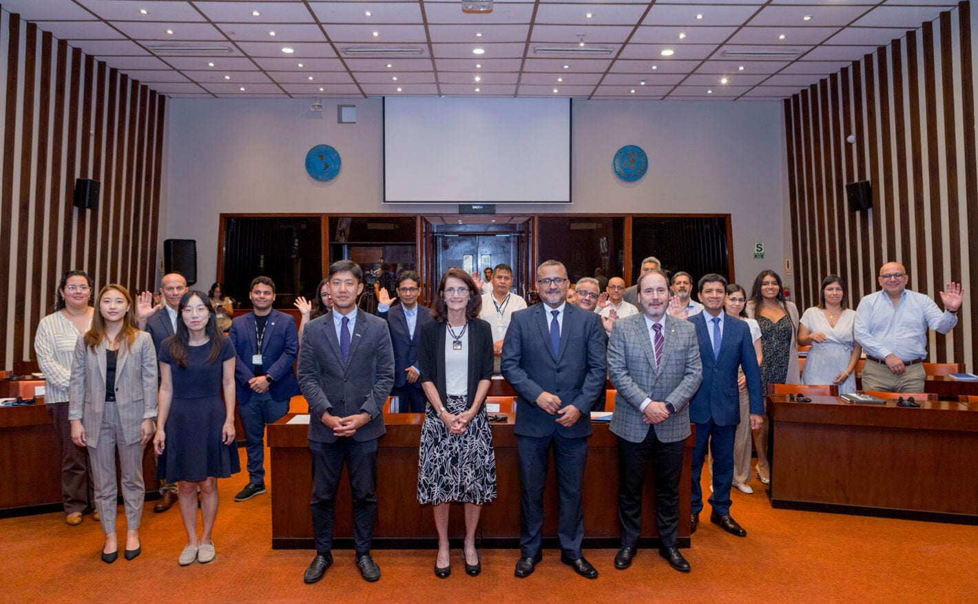 PAHO and the Korea International Cooperation Agency launched a joint project to strengthen social inclusion and access to health for migrant and refugee populations in Peru.  