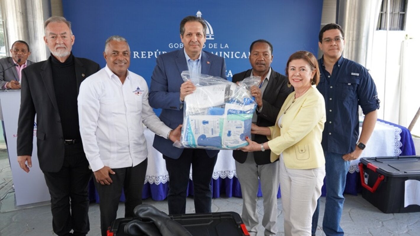 OPS apoya a Ministerio de Salud en entrega insumos y equipos de respuesta rápida 