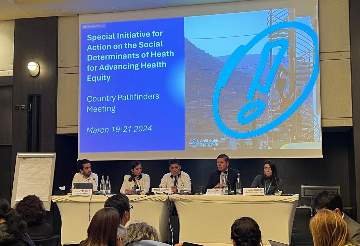 Participantes durante uno de los foros