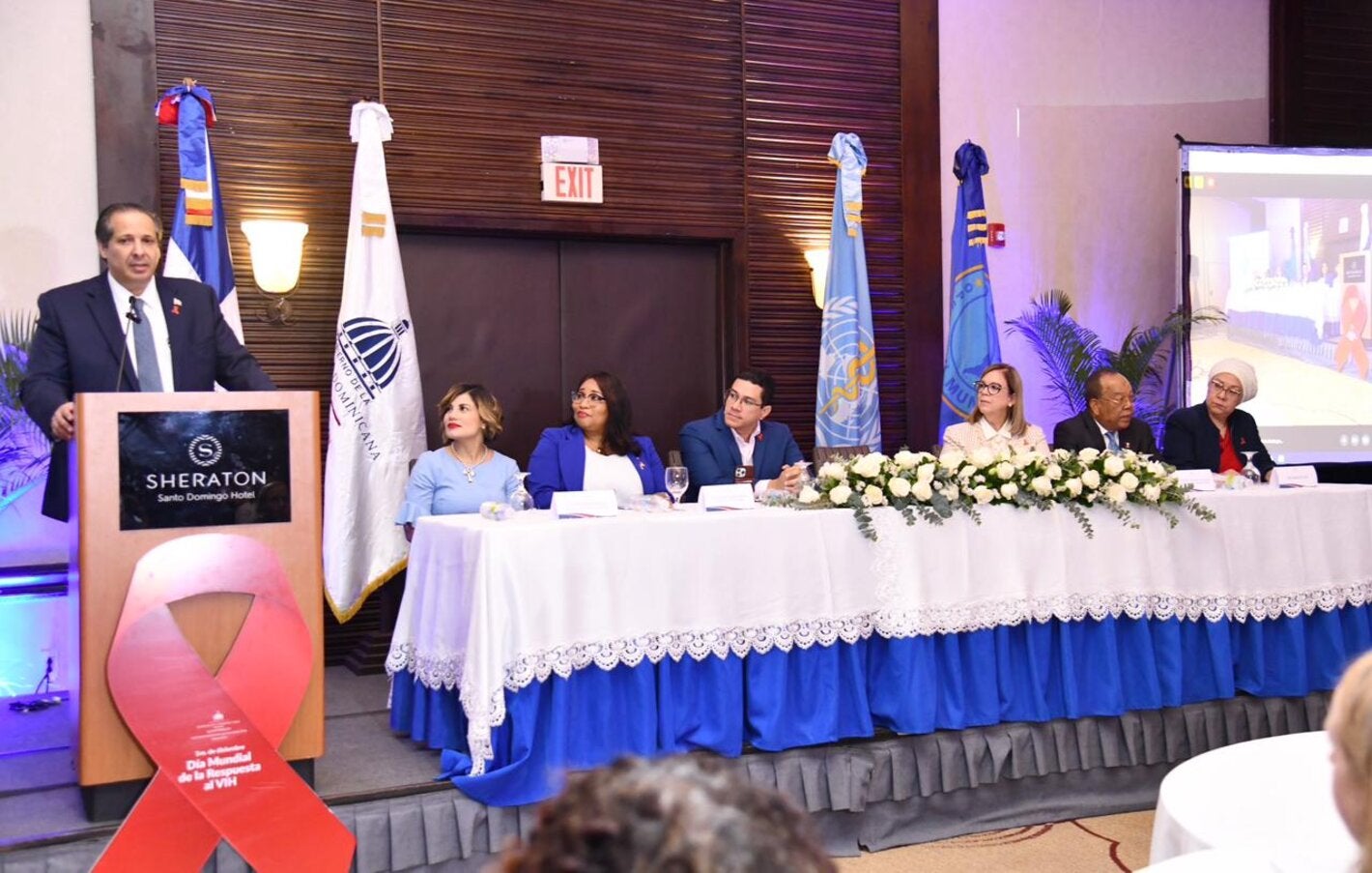 OPS apoya a Ministerio de Salud Pública en implementar auto prueba de VIH en República Dominicana