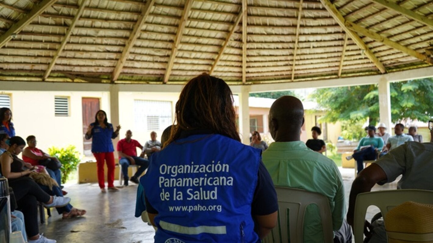 OPS realiza diálogo junto a campesinos en busca de mitigar los impactos del cambio climático en la salud 