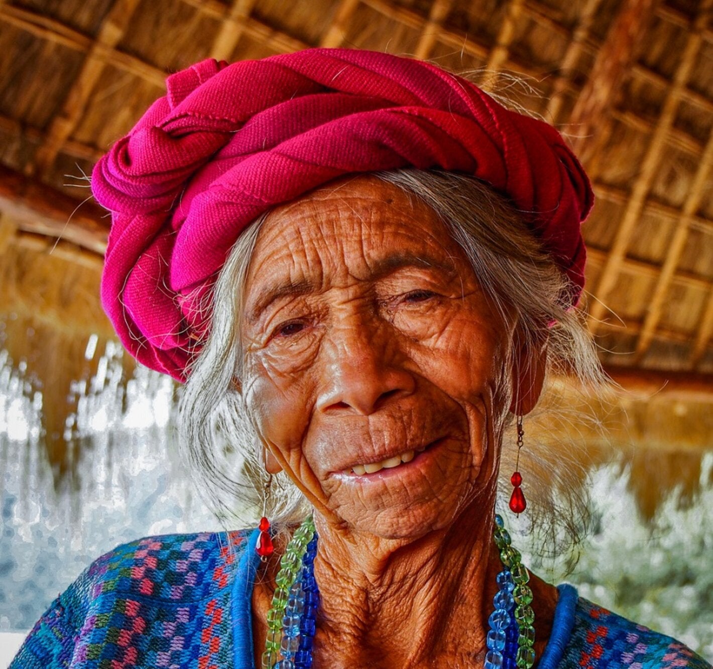 Mujer mayor indígena