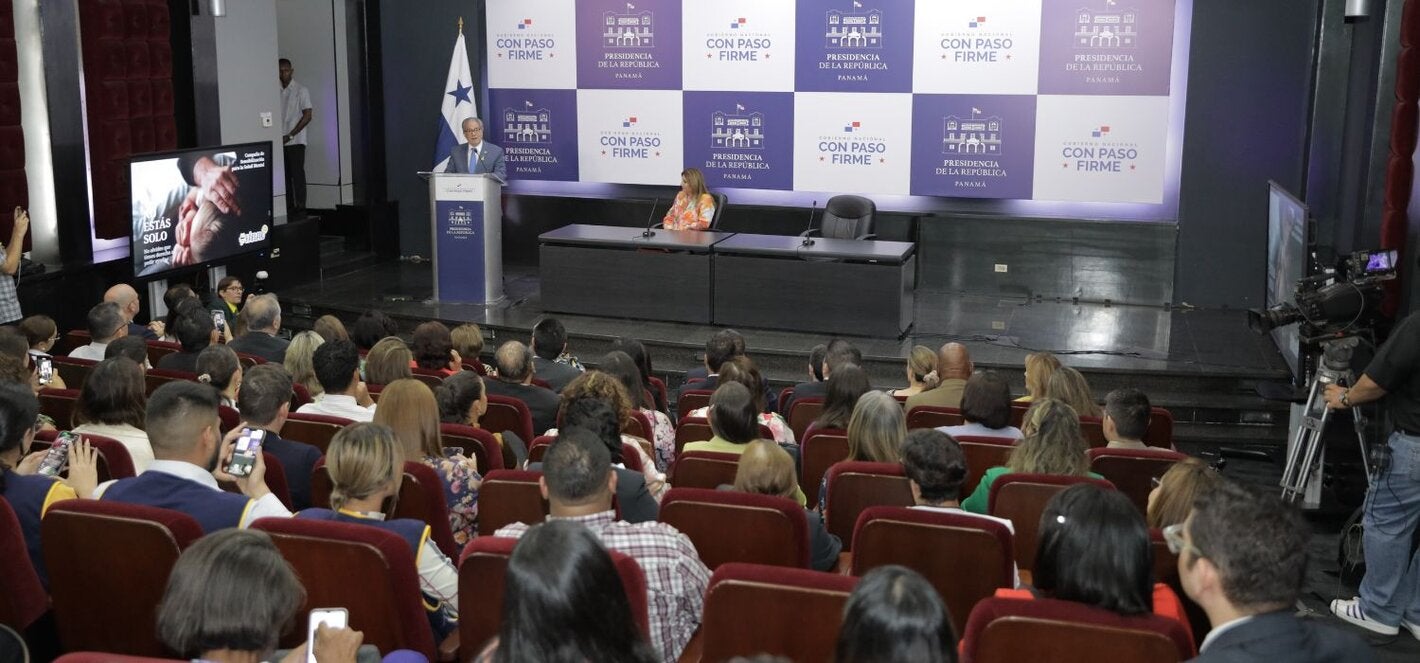 Anfiteatro del Palacio de Las Garzas - La Organización Panamericana de la Salud (OPS) se enorgullece de apoyar la campaña de sensibilización sobre salud mental lanzada por el Despacho de la Primera Dama y el Ministerio de Salud (MINSA) de Panamá. Esta iniciativa, que busca promover un entorno seguro y de apoyo para todos los panameños, coincide con la celebración del Día Mundial para la Prevención del Suicidio.