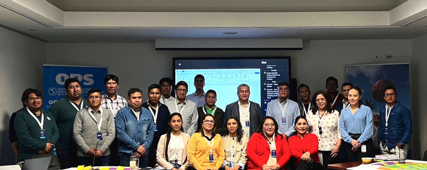 Foto de taller a expertos en salud, sistemas de información y actores involucrados en la transformación digital del sector de la salud