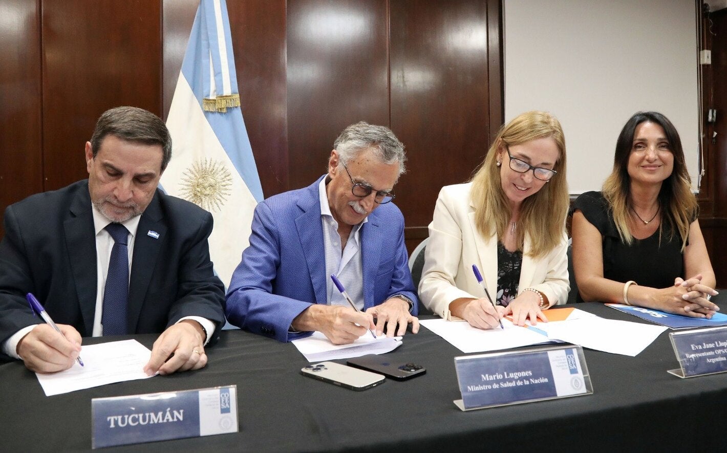 Foto d euno de los momentos de la firma