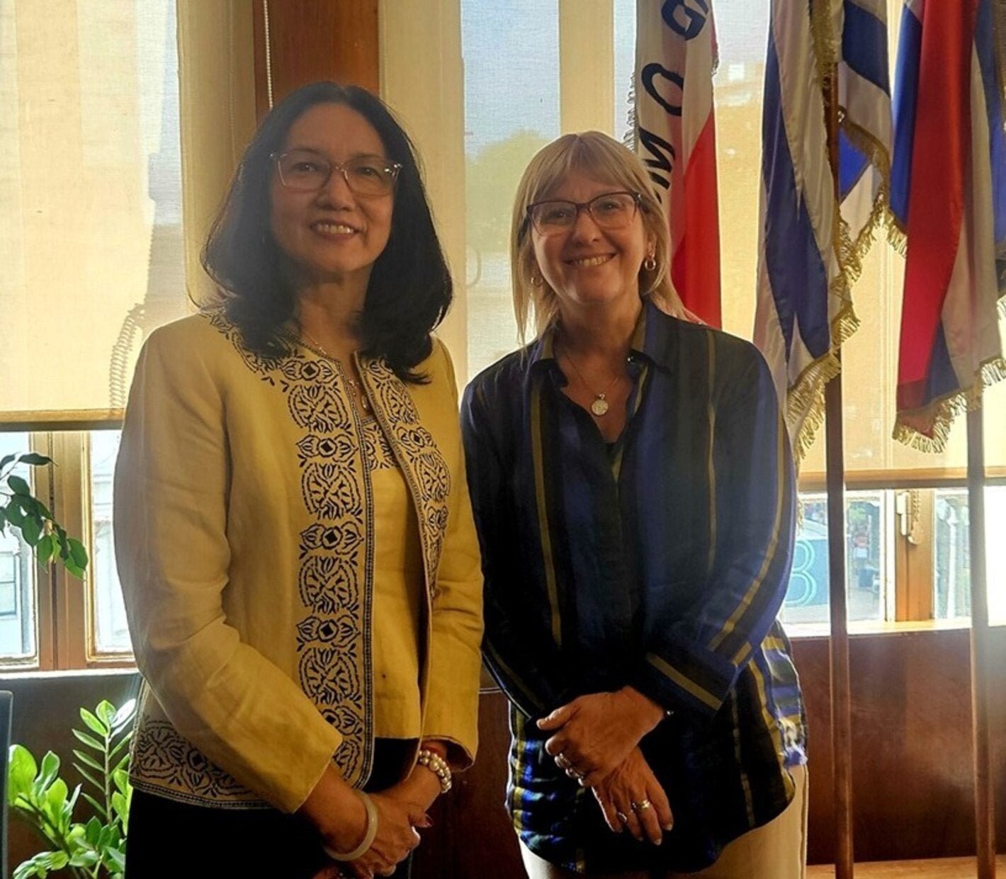 Ministra Lustemberg y Representante Chang