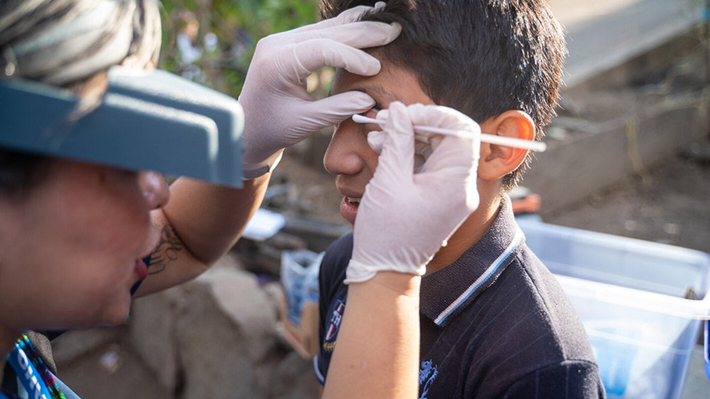 Trabajadores de la salud de seis países fortalecieron sus capacidades para la eliminación del tracoma en la Región de las Américas