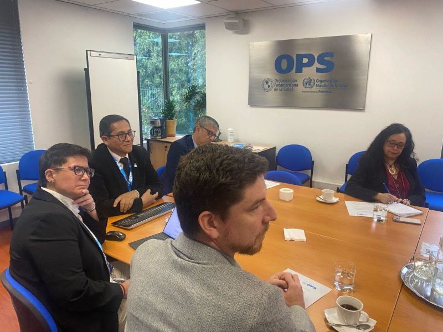 El encuentro se enmarca en la Alianza por la Atención Primaria de Salud en las Américas, iniciativa regional impulsada por OPS, el Banco Mundial y el Banco Interamericano; trabajo interinstitucional que busca renovar y posicionar la Atención Primaria en Salud, como eje estructurante de los sistemas de salud, mediante una gobernanza colaborativa.