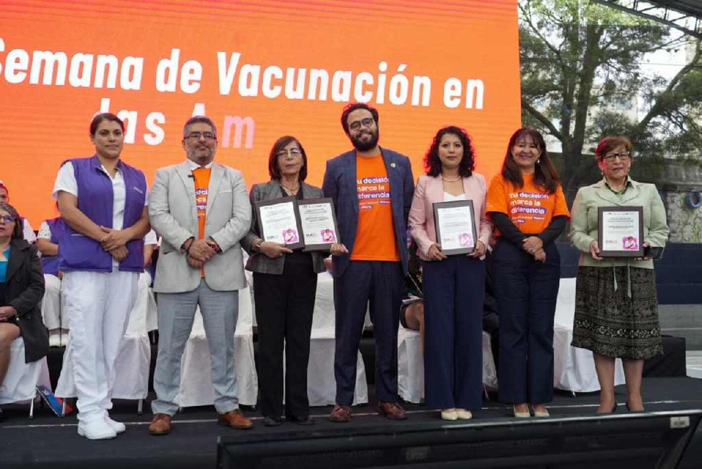 Representantes de las Comisiones de Inmunización reconocidas por las autoridades del Ministerio de Salud Pública (MSP) y de la Organización Panamericana de la Salud/Organización Mundial de la Salud (OPS/OMS) en Ecuador.