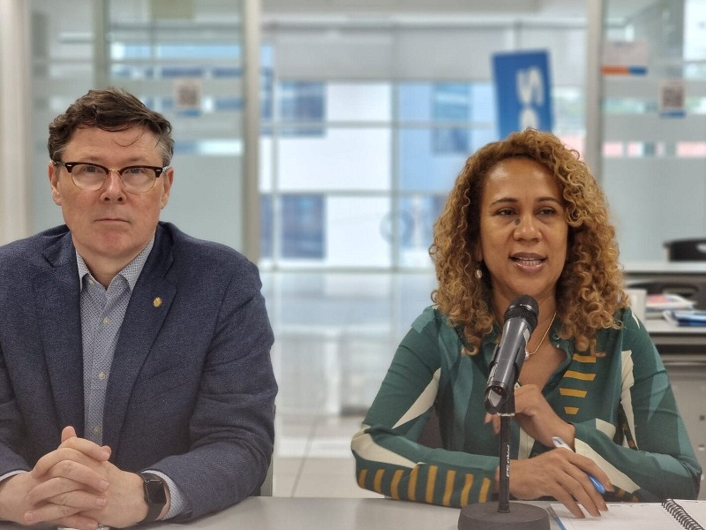 James Fitzgerald y Ana Emilia Solís se dirigen a la Mesa de Cooperantes en Salud de Honduras