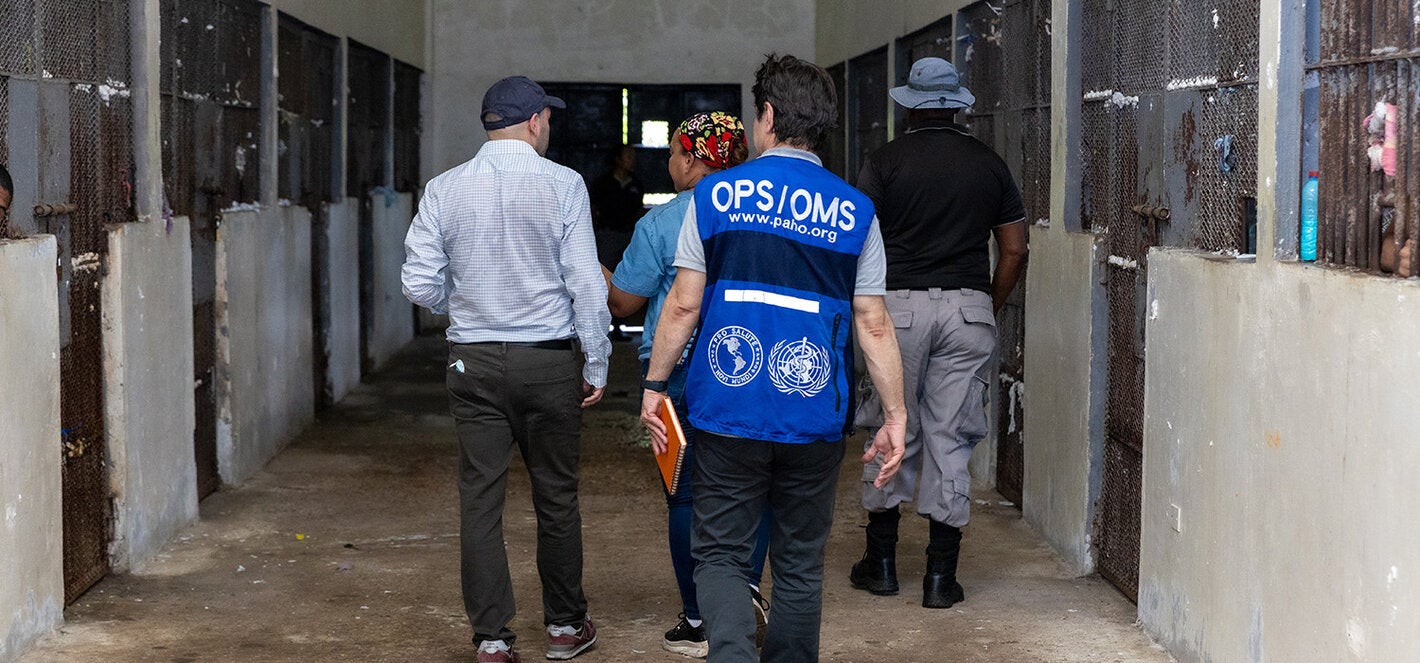 Visita al Centro de Custodia y Cumplimiento de Menores Basilio Lakas, durante las jornadas técnicas para fortalecer la atención sanitaria en centros penitenciarios de Panamá.