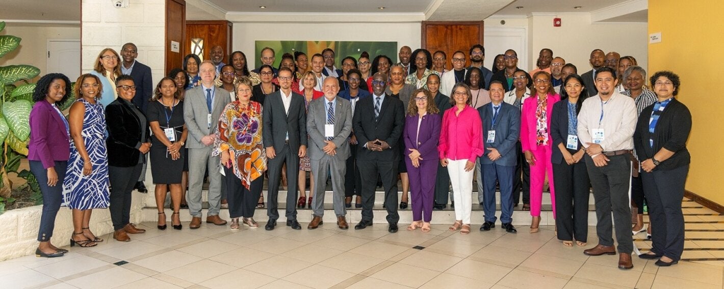 Group photo of participants.