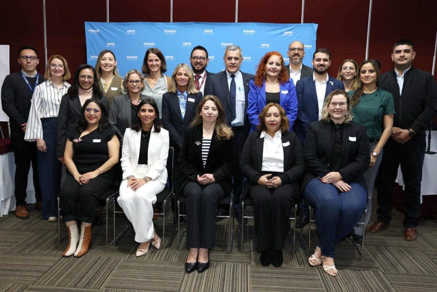 Participantes de siete países en el taller realizado en México sobre etiquetado frontal