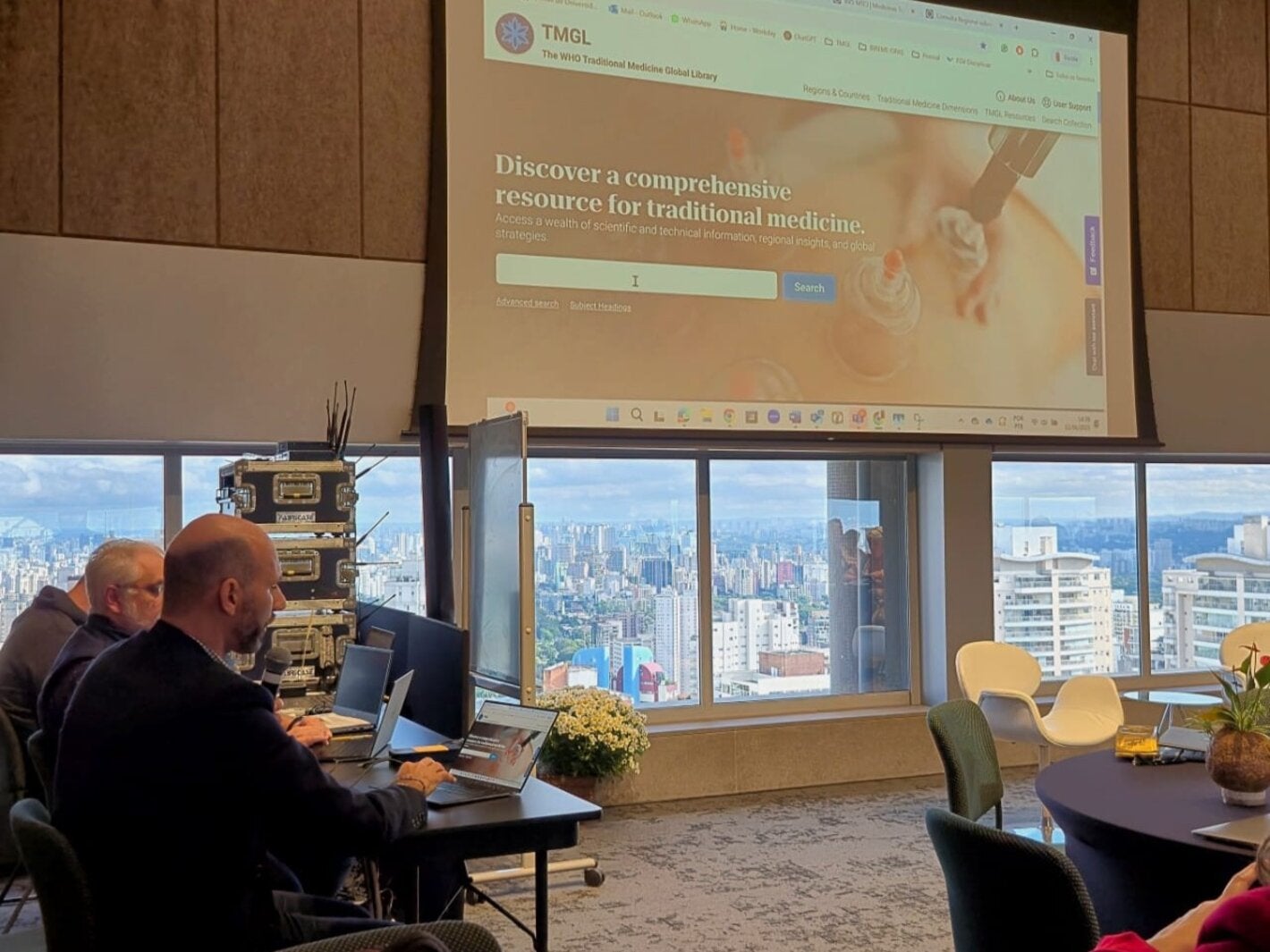 João Paulo Souza, director of BIREME, during the presentation of the WHO TMGL, at the Regional Consultation for the Prioritization of TCIM Research in the Americas.