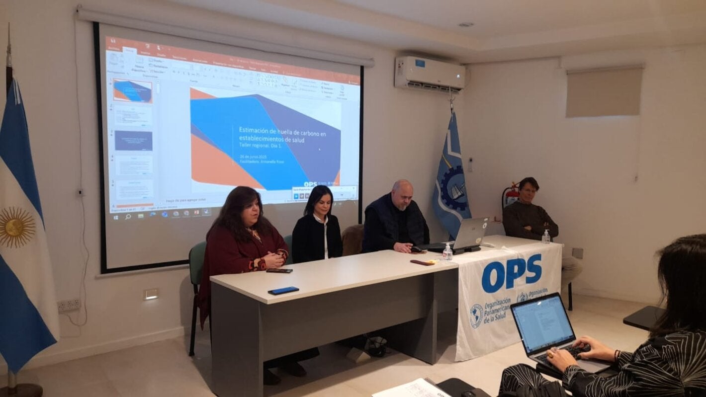 Foto de la apertura del taller