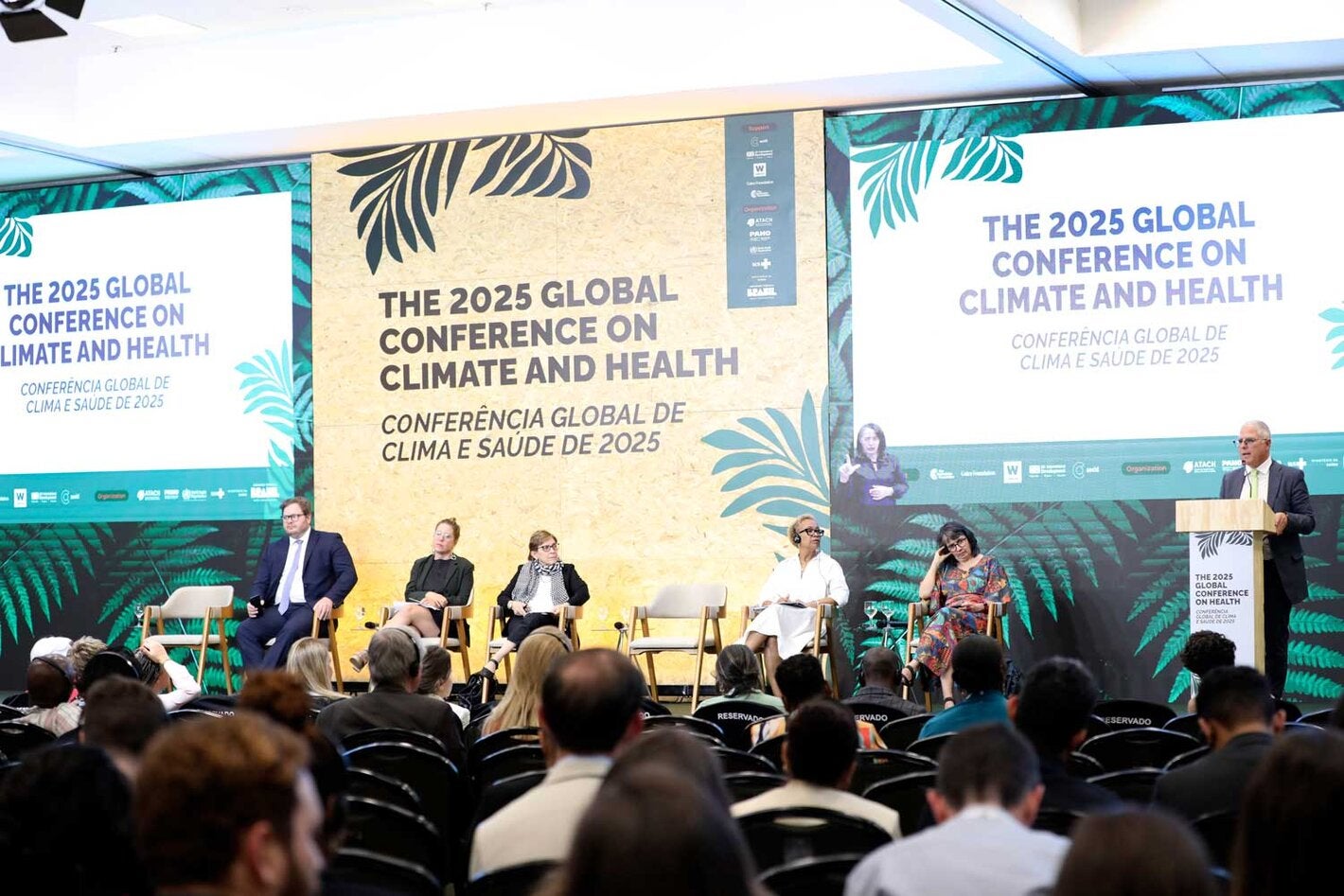 mesa de autoridades do encerramento