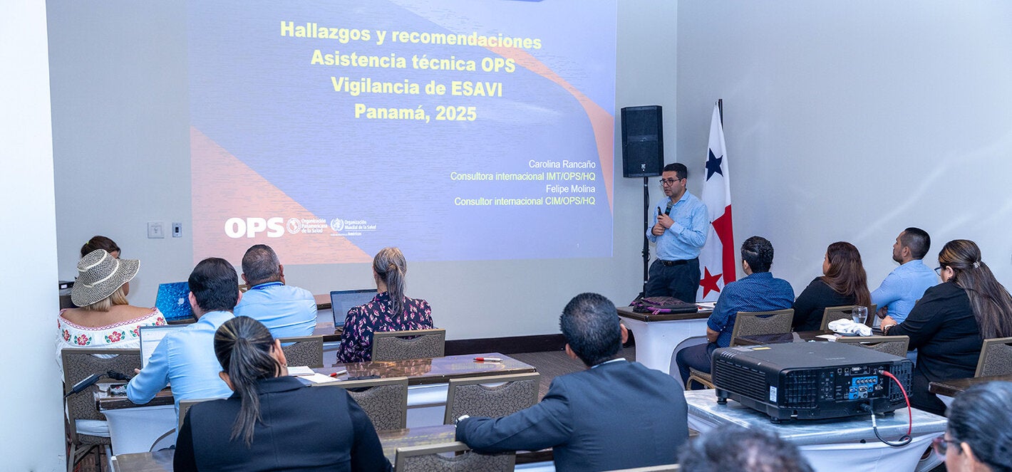 Fotografía del desarrollo del análisis situacional del sistema de vigilancia de Eventos Supuestamente Atribuibles a la Vacunación o Inmunización (ESAVI).