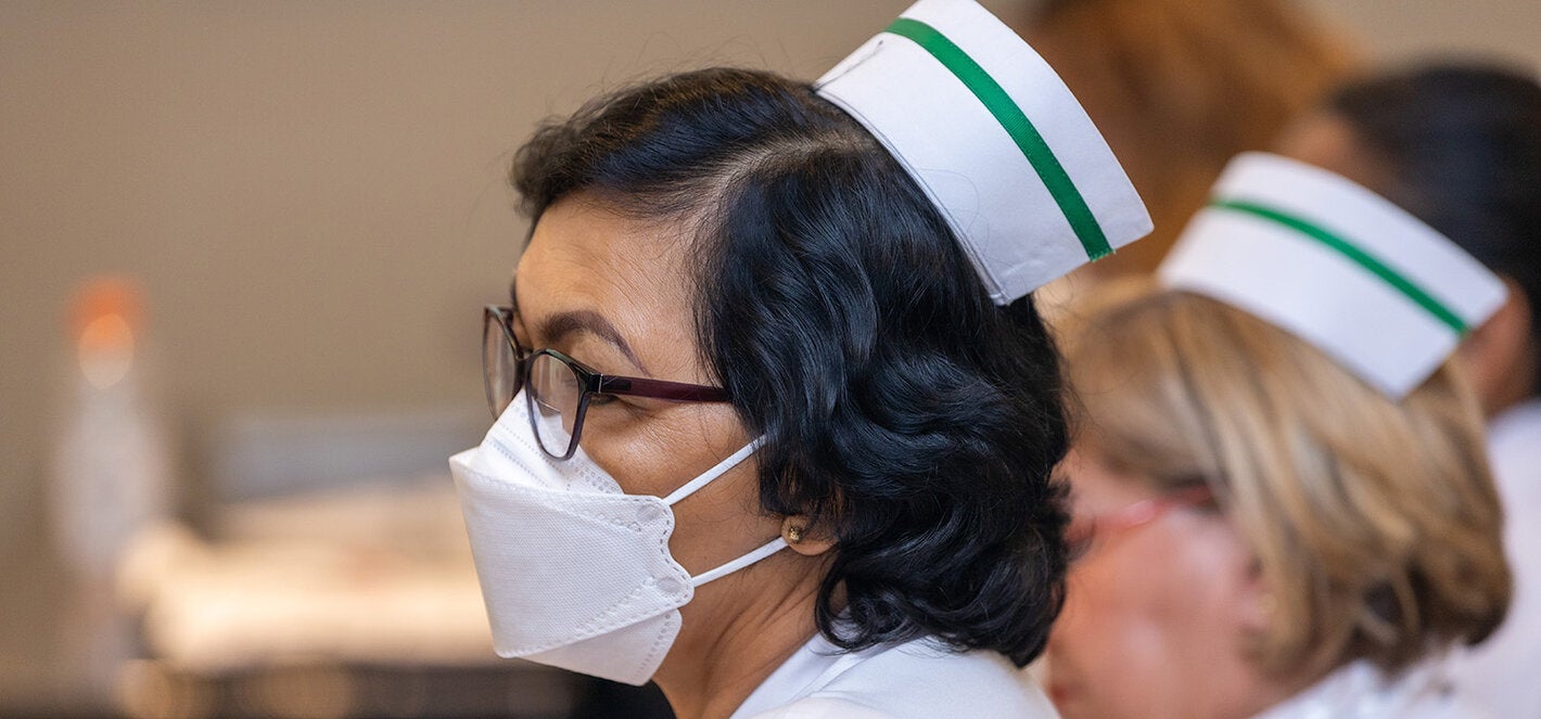 Fotografía de enfermera del MINSA Panamá, durante la Jornada Anual de Actualización de Vacunas y Evaluación del Programa Ampliado de Inmunización (PAI) 2024-2025.