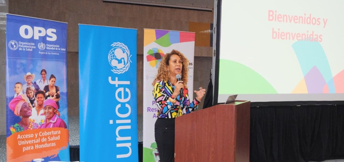 Representante de la OPS en taller EVIR