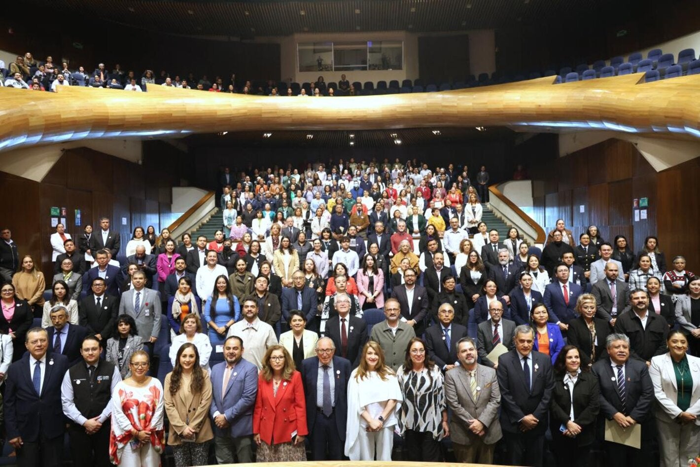 Personal de salud participantes de la conmemoración del Día Mundial de la Seguridad del Paciente