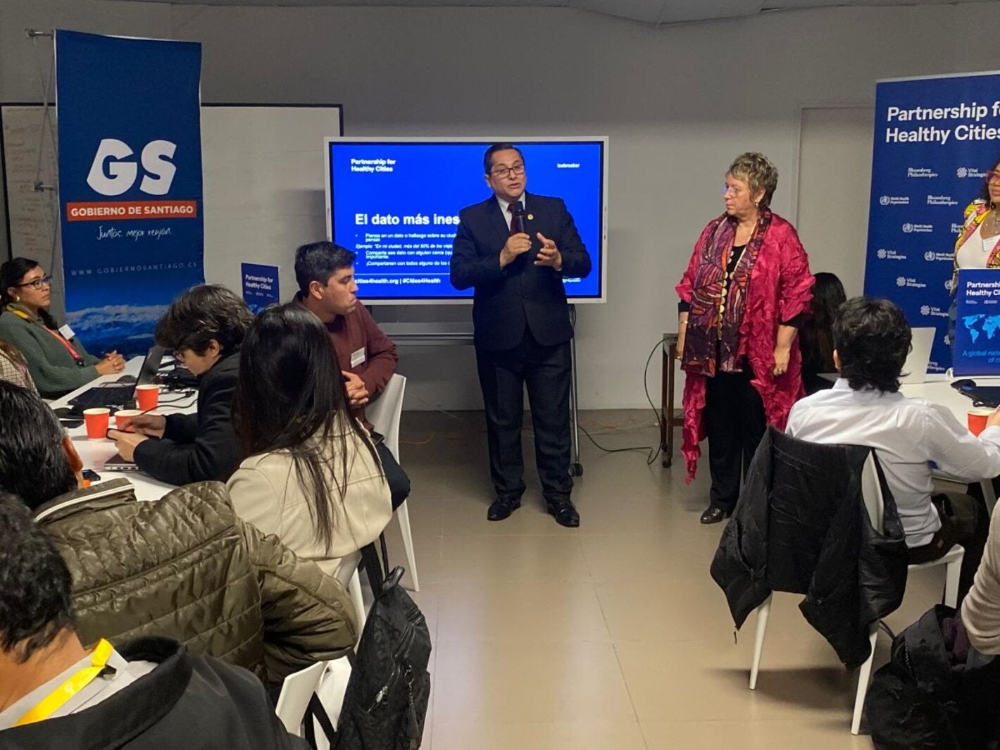 Encuentro Regional de Ciudades Saludables, apoyado por la OPS, reunió a representantes de siete ciudades para fortalecer capacidades locales en salud urbana, movilidad activa y calidad del aire.