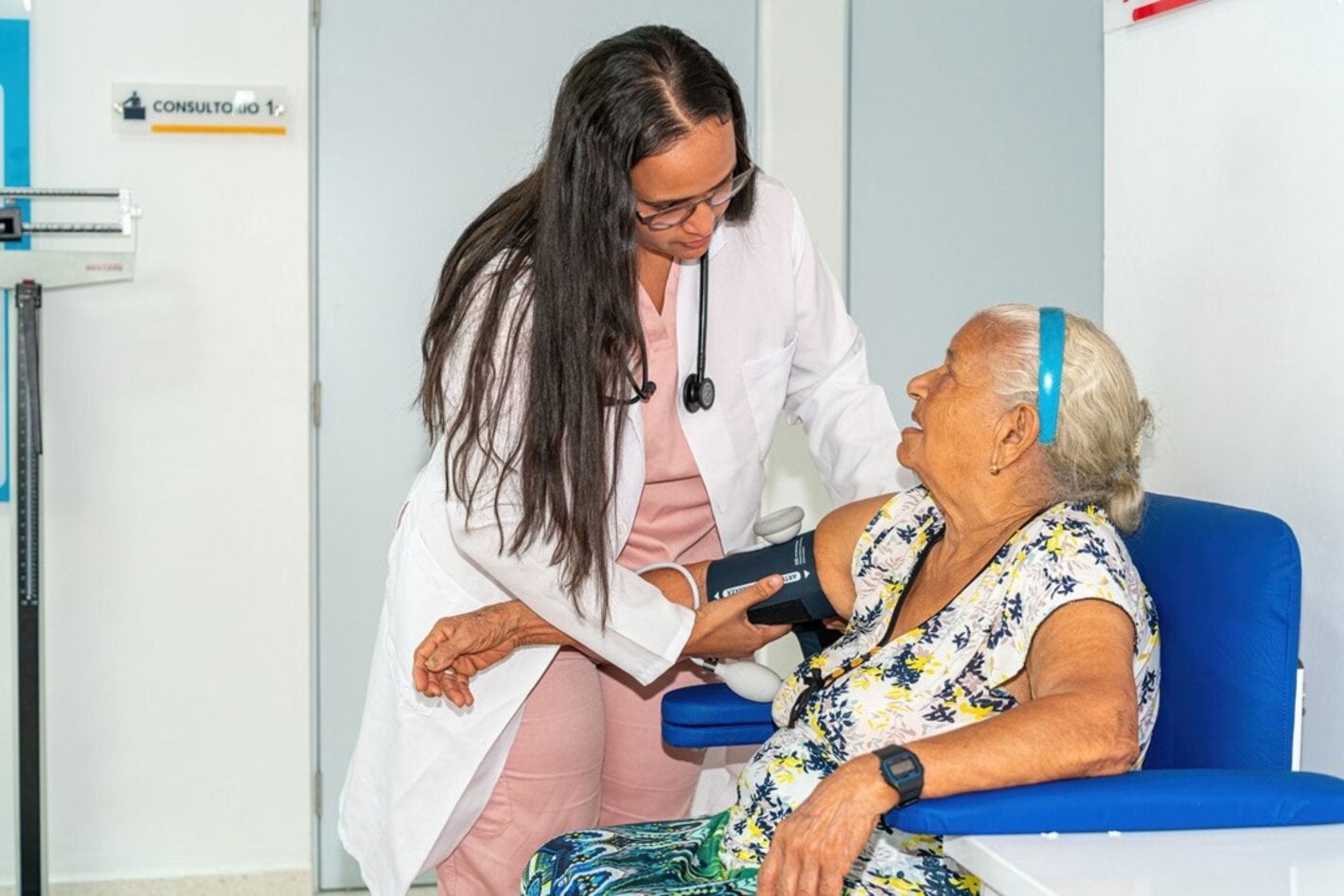 hipertension mujer clinica